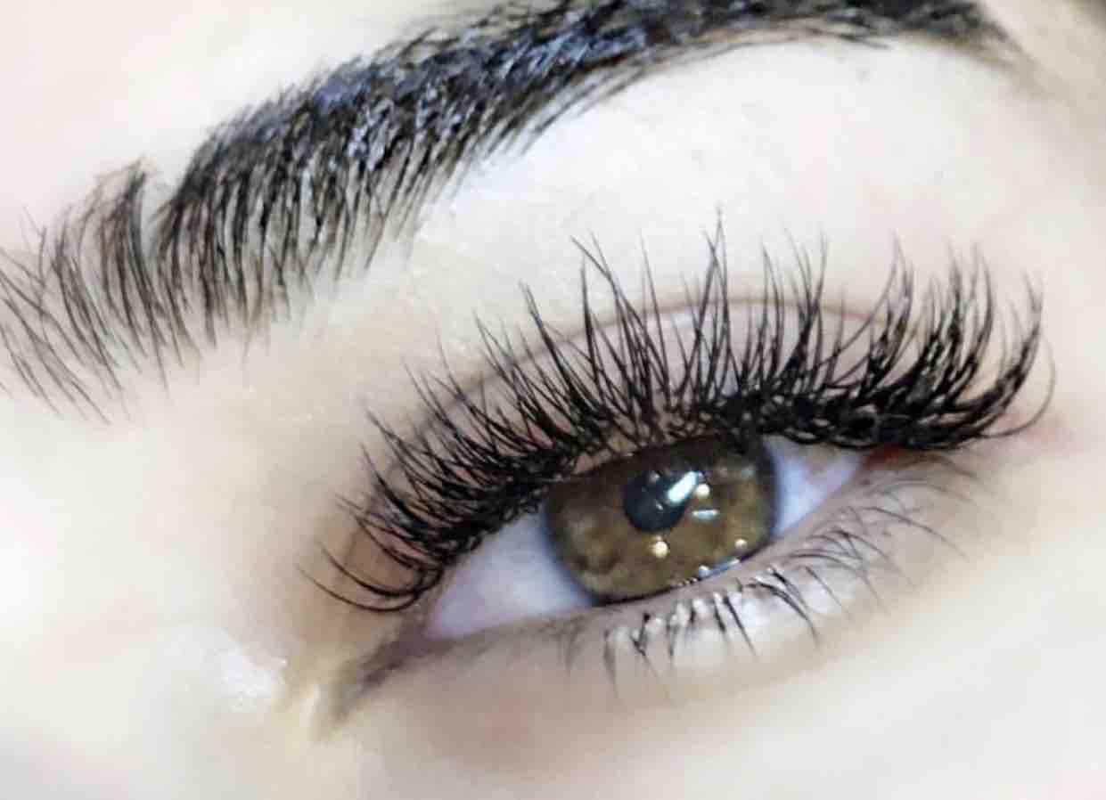 Hybrid Lashes