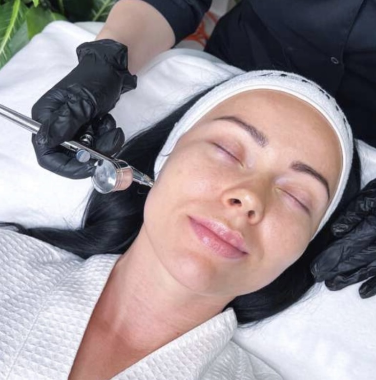 Oxygen Glass Facial