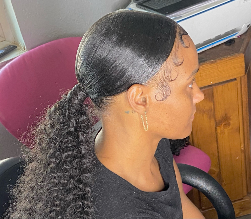 Sleek Ponytail W/curly Track Hair