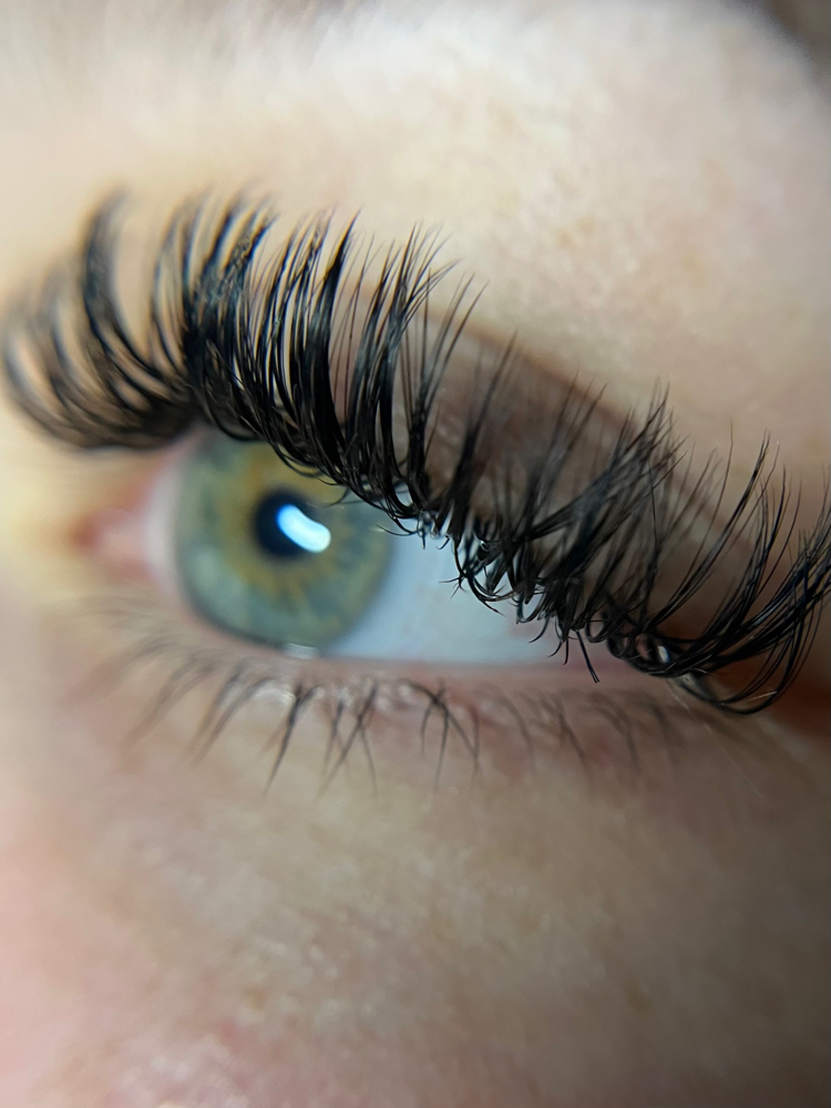 Wet/spikes Lash Entension