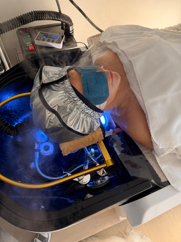 SCALP &SKIN RENEWAL THERAPY