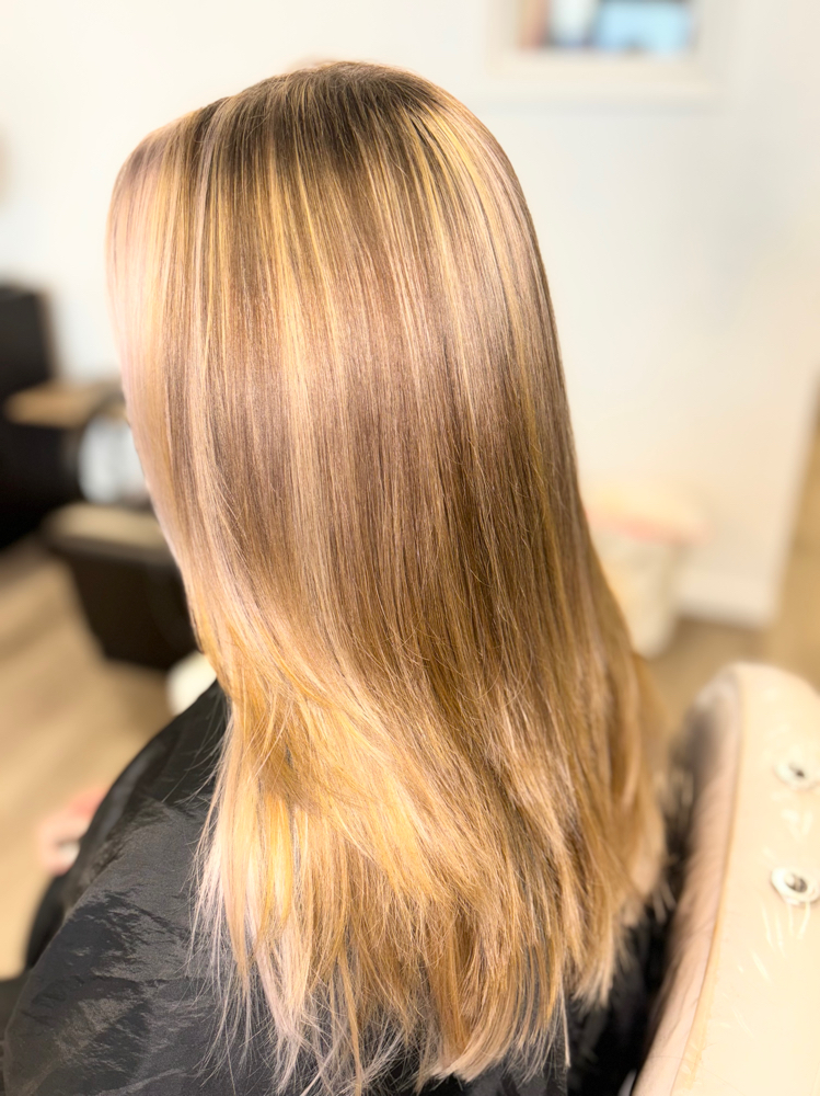 Full Highlight at Amanda Marie Color Studio in Kenmore, NY