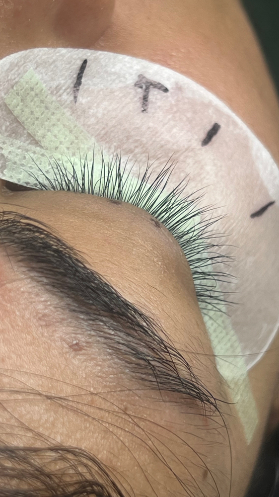 Lash Removal
