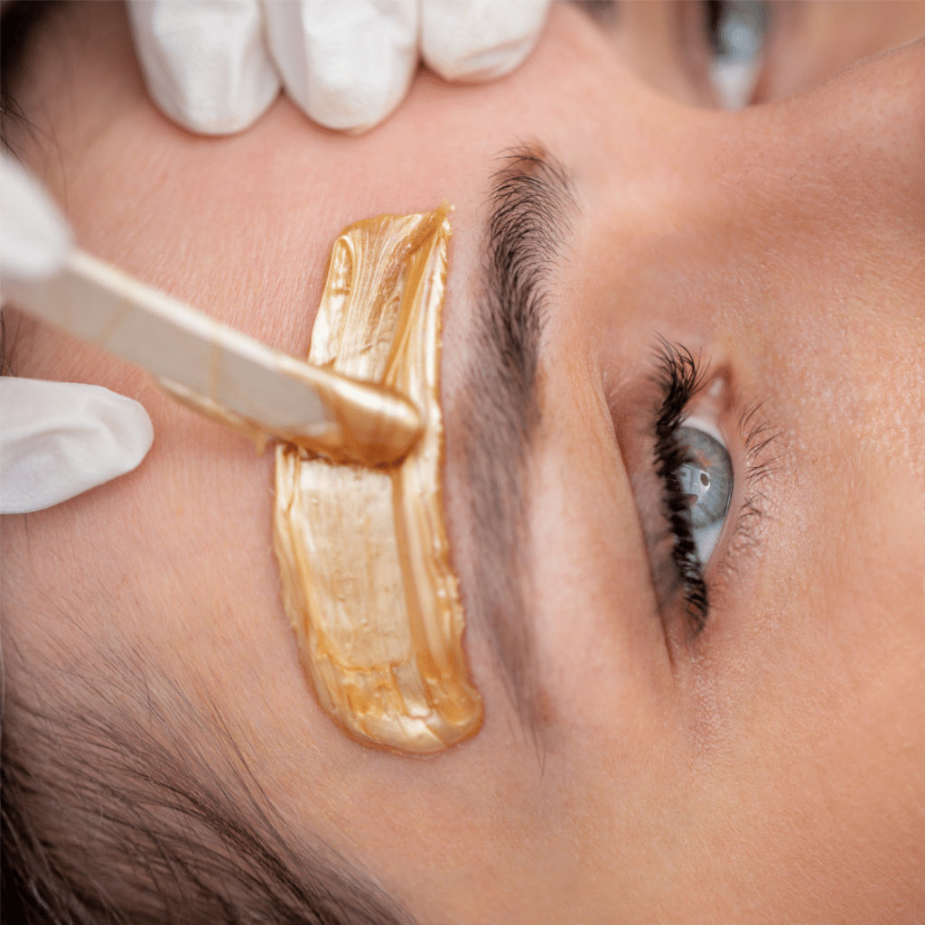 DEPILACIÓN DE CEJAS at CROWNED BY GRACE  "BEAUTY LOUNGE" in North Bergen, NJ