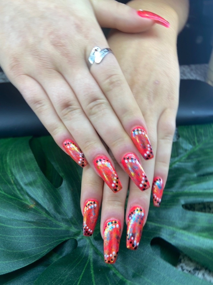 Long to XL Acrylics at Claws & Effect in Clarksville, IN