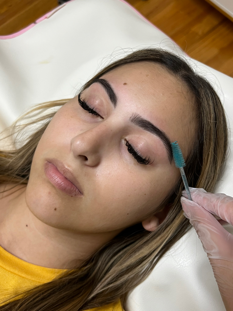 Brow Wax & Tint