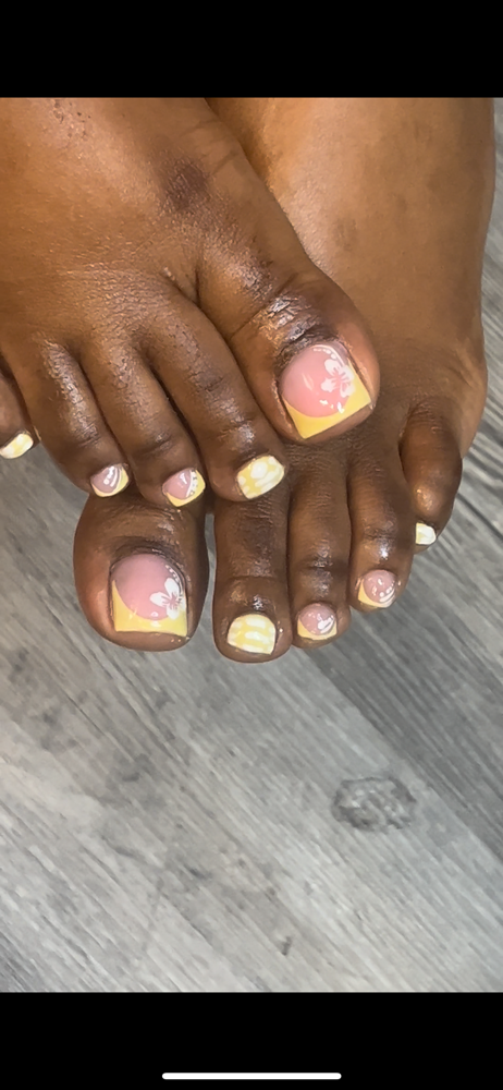 PolyGel Full Set on toes+ Full Pedi