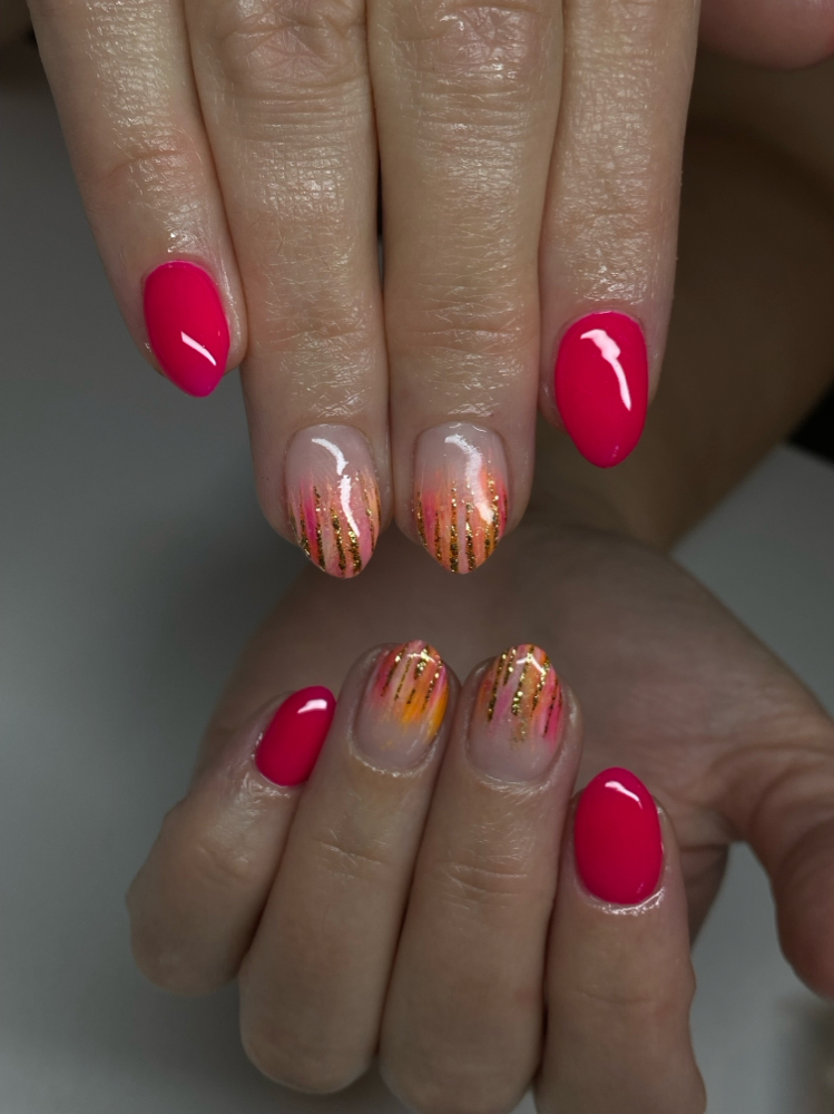 Minimal Nail Art