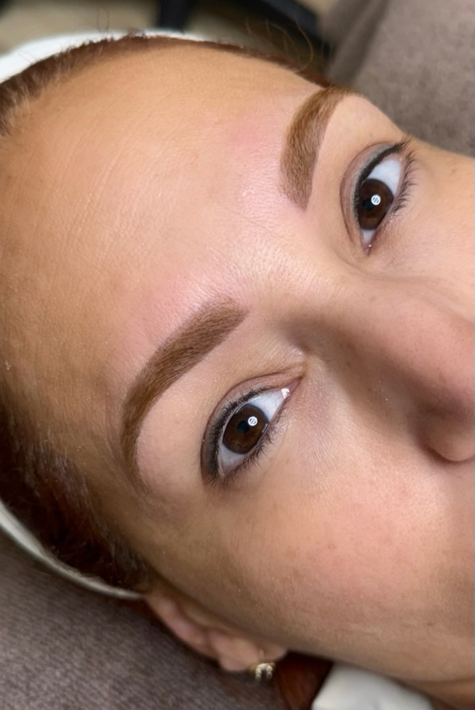 BROW LIGHTEN + TONE