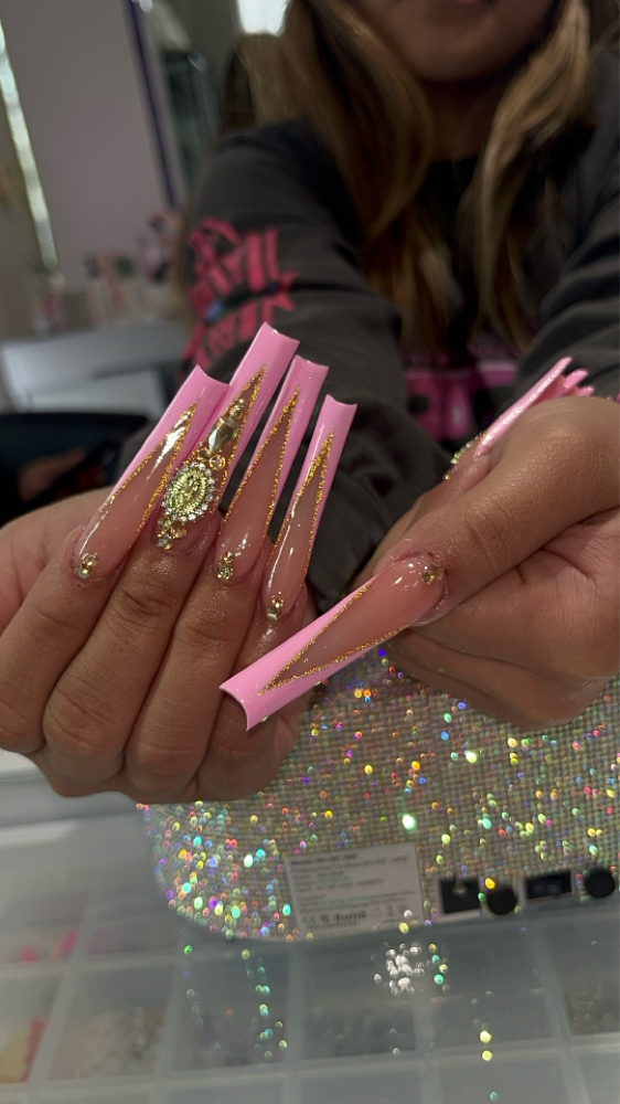 EXTENDO MAMÍ FREESTYLE at MaBlingzMe in Stockton, CA