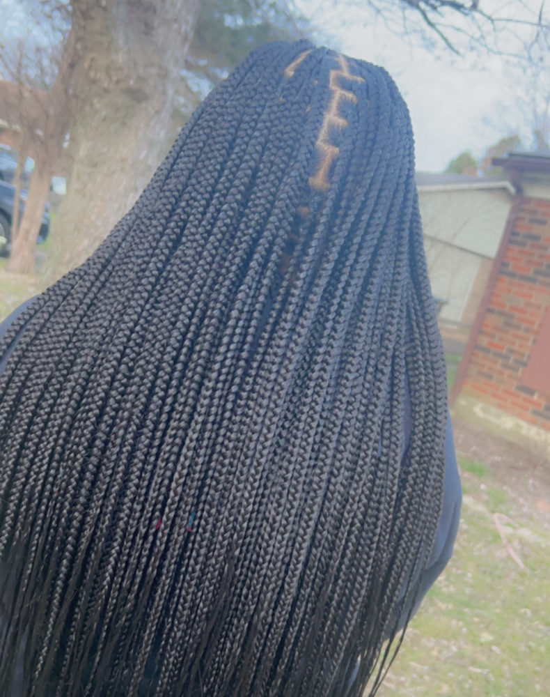 Smedium Knotless (Midback)