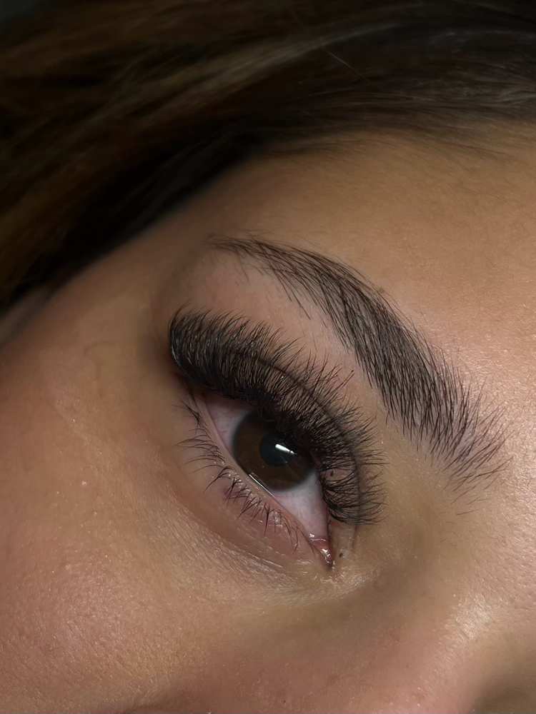 full set volume lashes at Dyllin Derrick in Thatcher, AZ