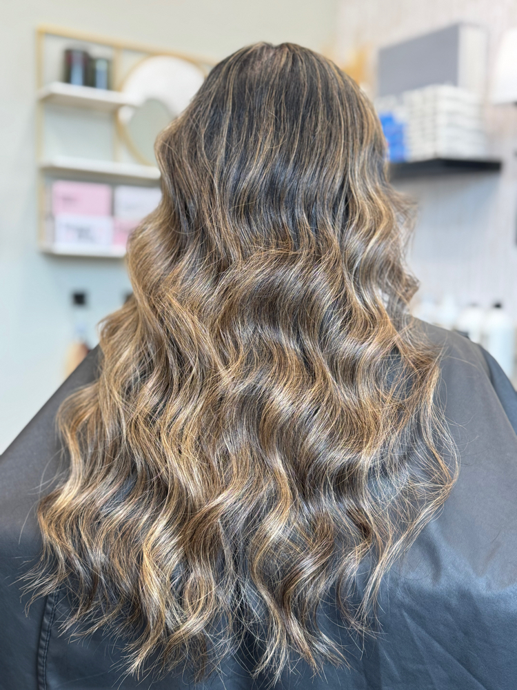 Roots & Partial Blonding & Cut