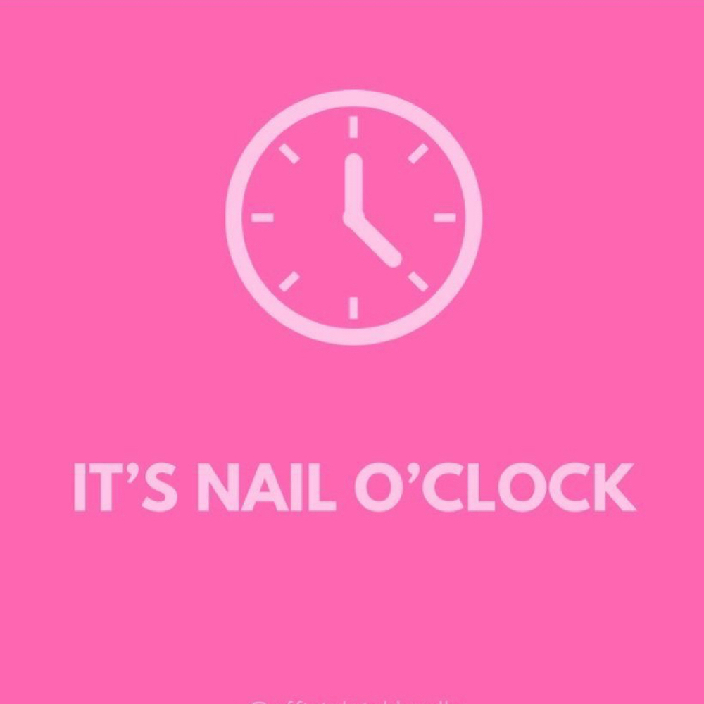 Soak Off at Van Nails & Spa in Cabot, AR