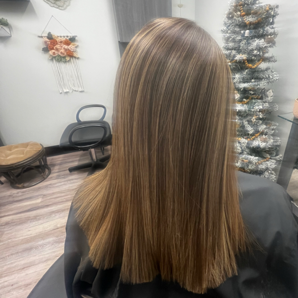 Partial Highlights Or Lowlights at Brooke Mackey Salon @Salons by JC Aliana Trace in Richmond, TX
