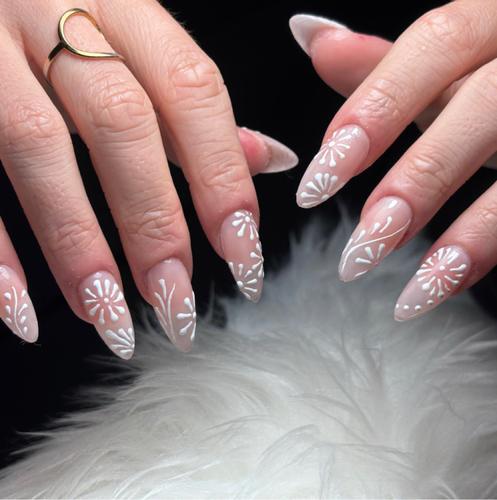 Max Nail Design at Enhance Soul Spa - mani & pedi in San Francisco, CA