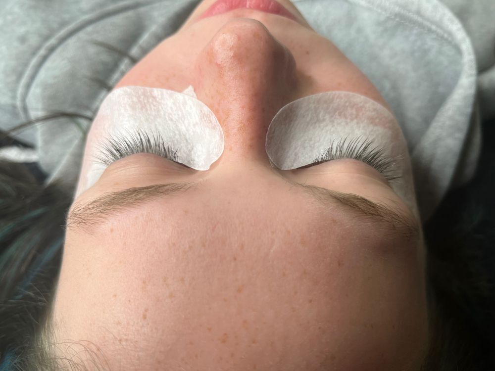 Lash Removal