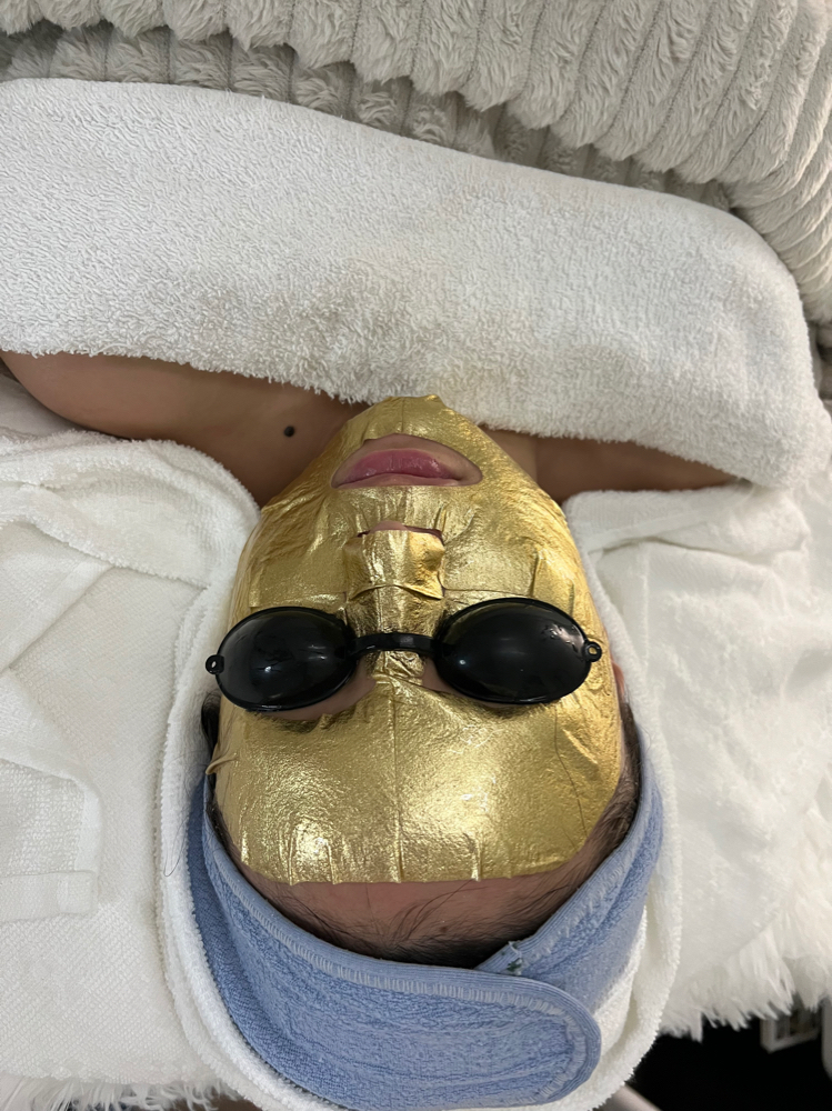 Cleopatra Gold Facial