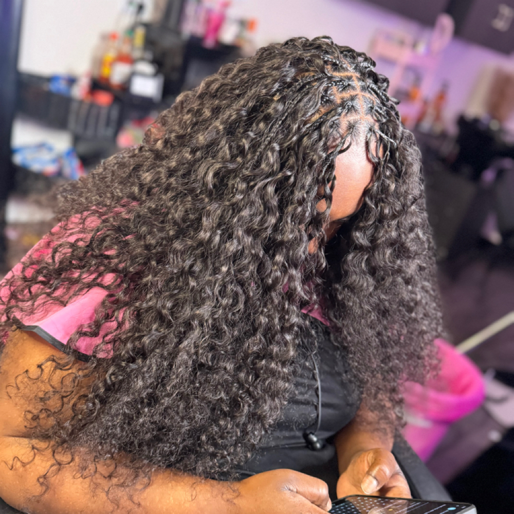 Miracle Knots at Mejko braid studio in Inglewood, CA