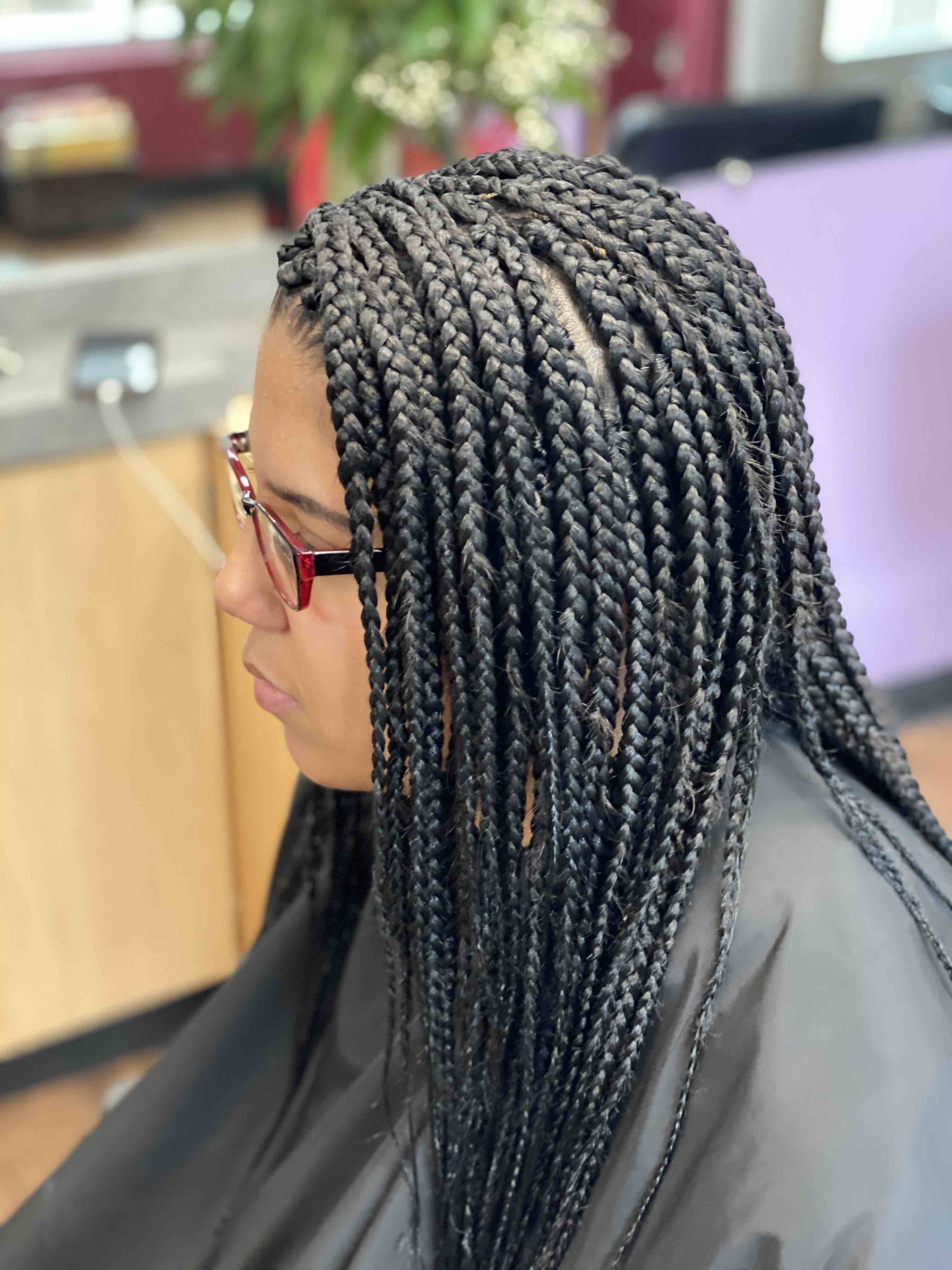 Box Braids Knotless Small 20”