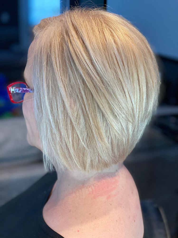 Women’s Hair Cut