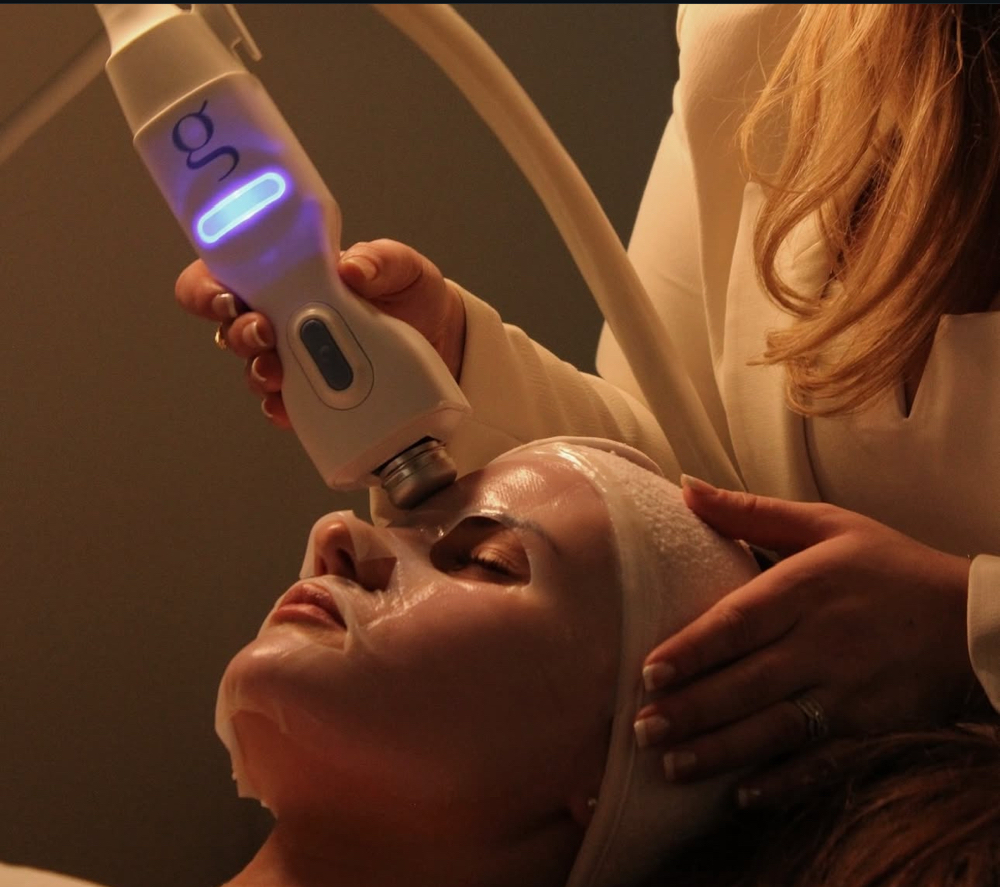 Eden Glacial Gloss Facial Treatment