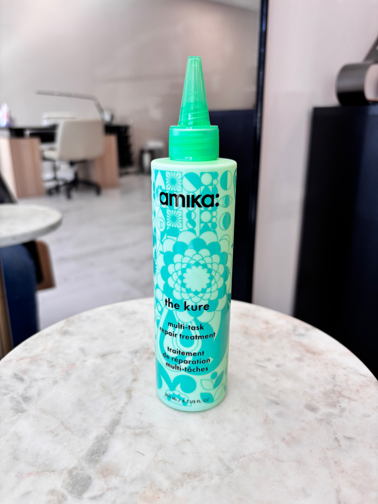 Amika Strengthening Treatment