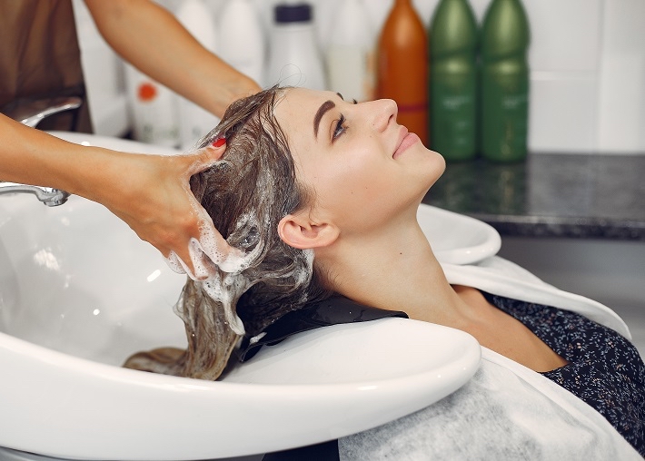 Shampoo & Style at Hairchromatic in Texas, TX