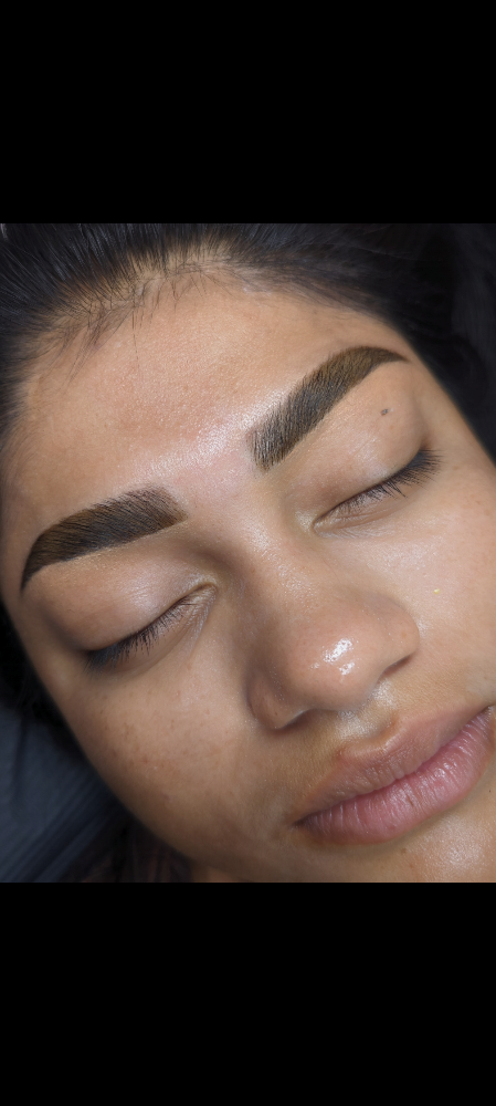 Eyebrow Lamination