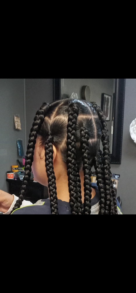 Jumbo Knotless Braids