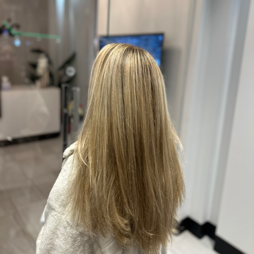 Money Piece & a Glaze at Western Rose Salon in Dublin, PA