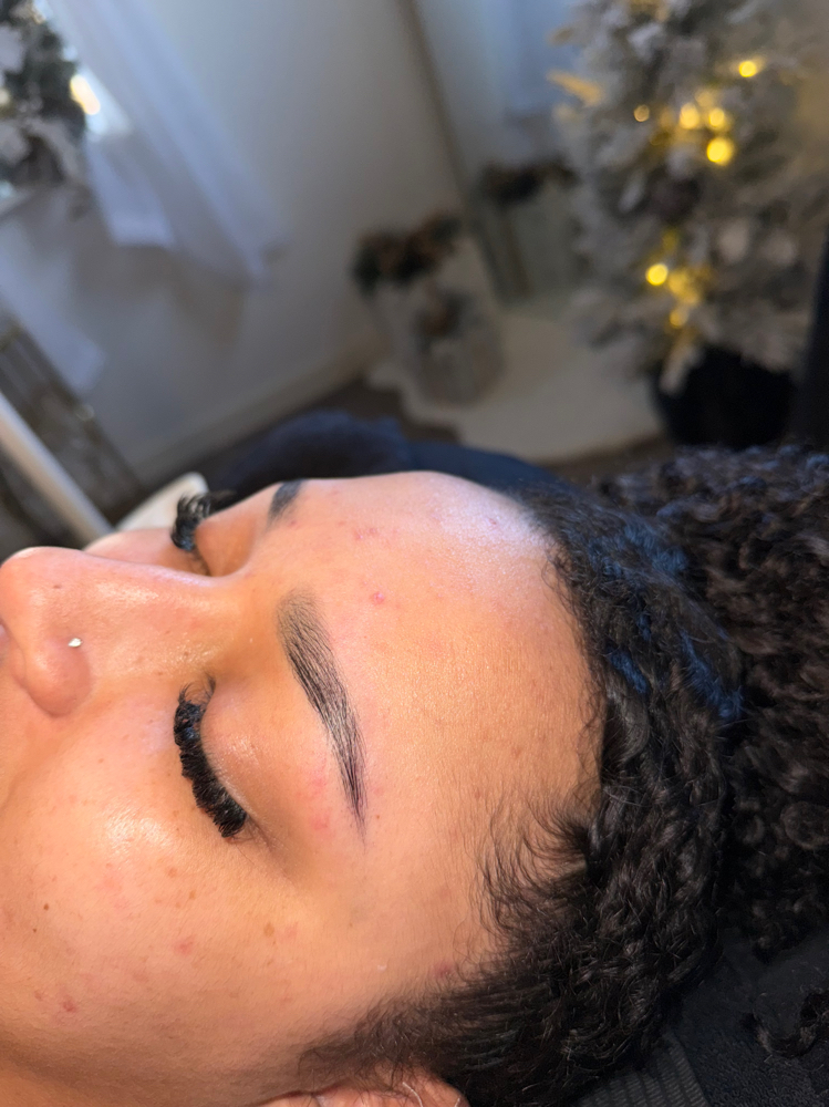 Eyebrow Tinting