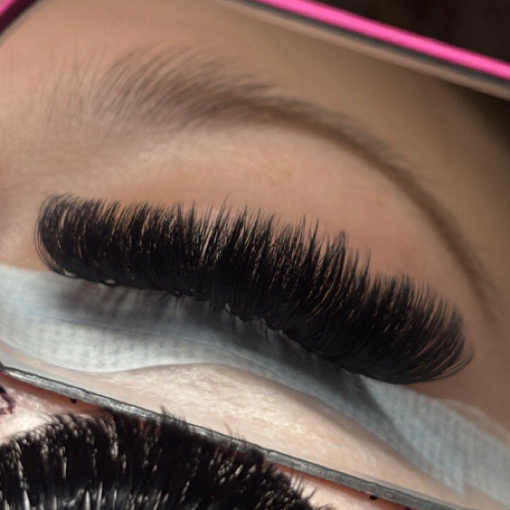Volume 2 Week Fill at Sersi Beauty in Albuquerque, NM