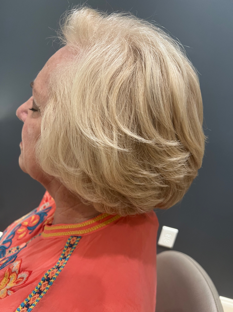 Woman’s haircut