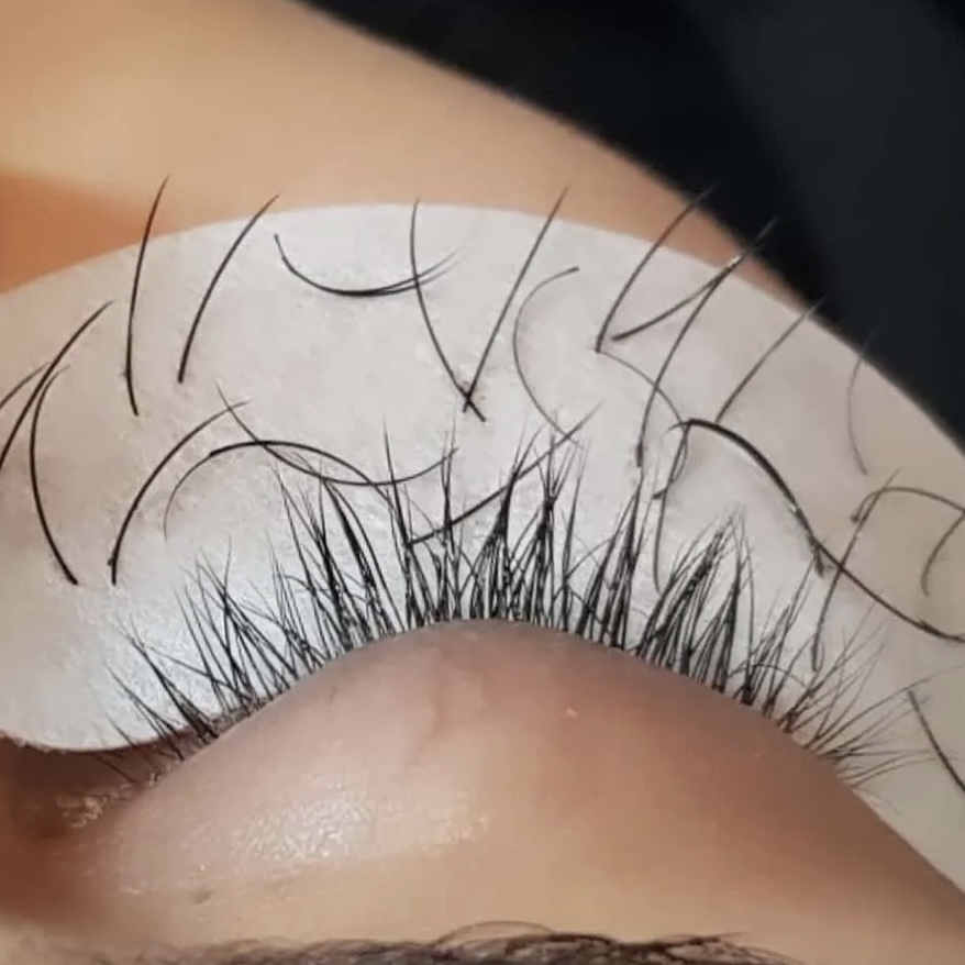 Eyelash Extension Removal