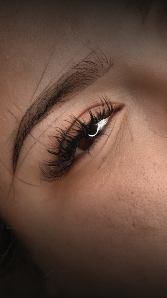 Free Brow Consultation (Oct & Nov)