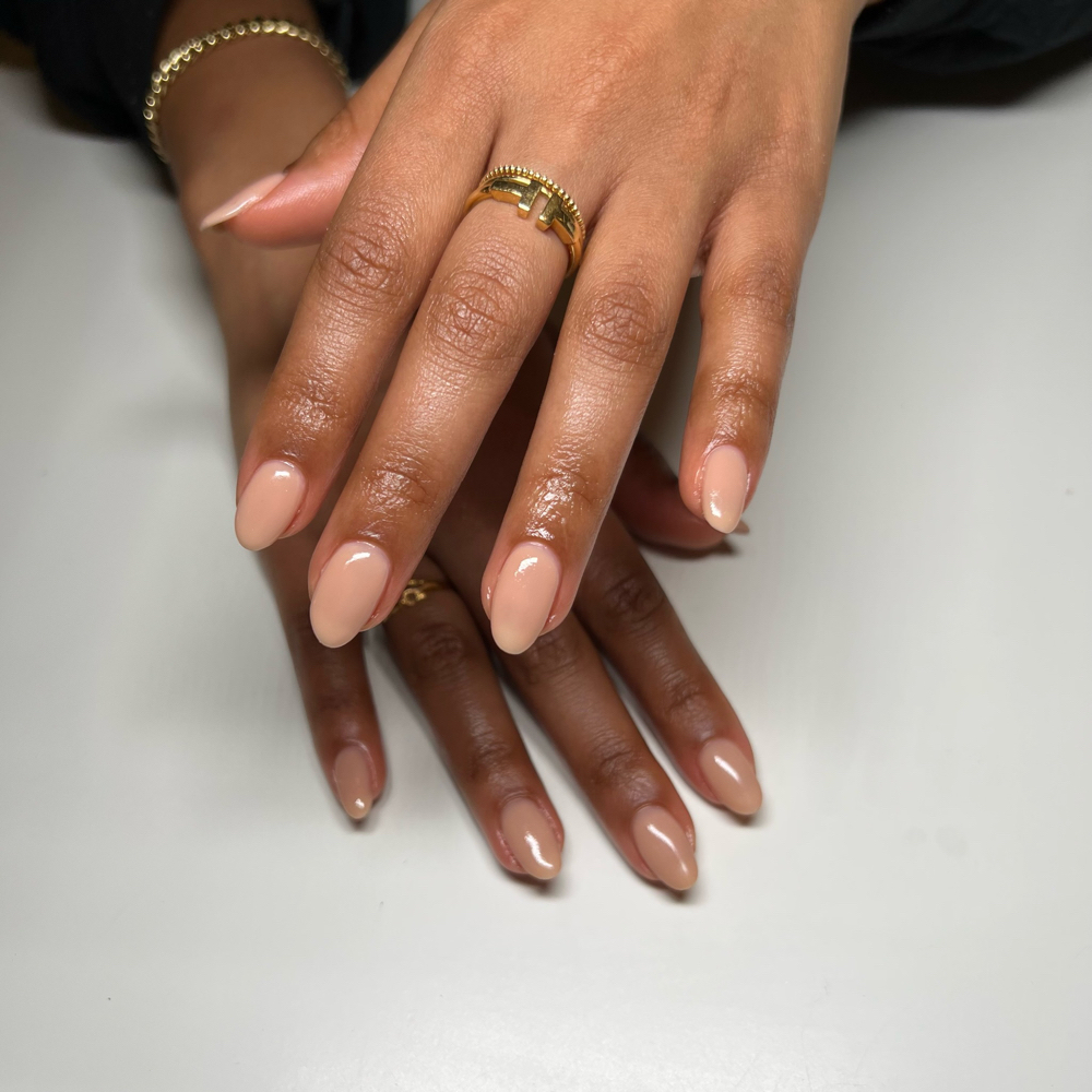Single Color Gel Manicure at In The Paint in New York, NY