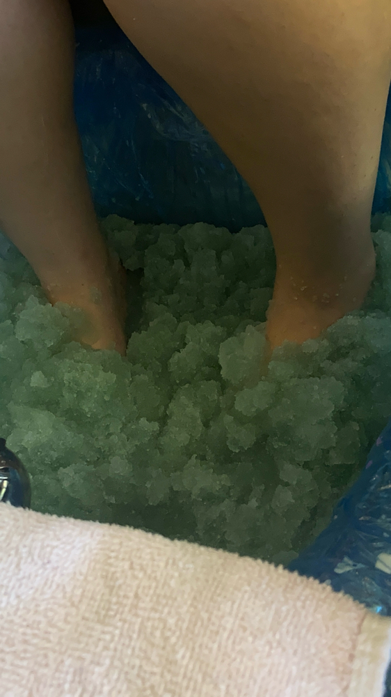 Jelly Foot Soak at Lexi Lou Cosmetologist LLC in Coolidge, AZ