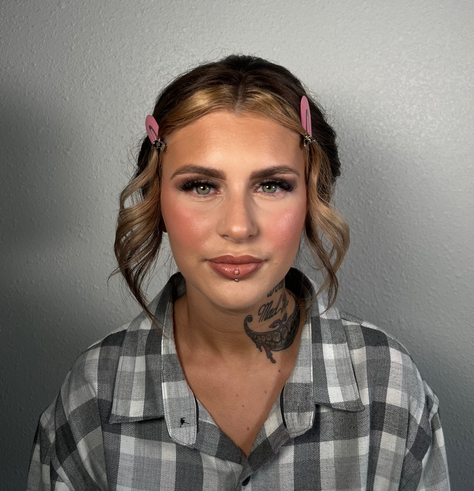 The Zo Signature Glam