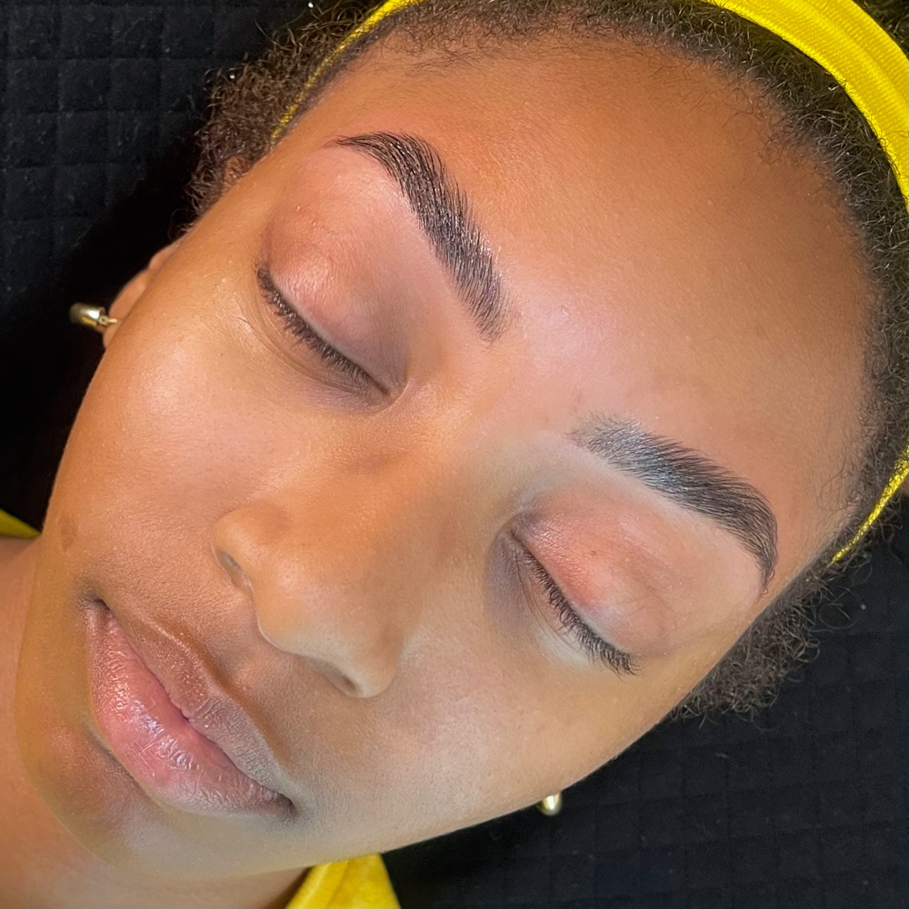Brow Lamination With Tint