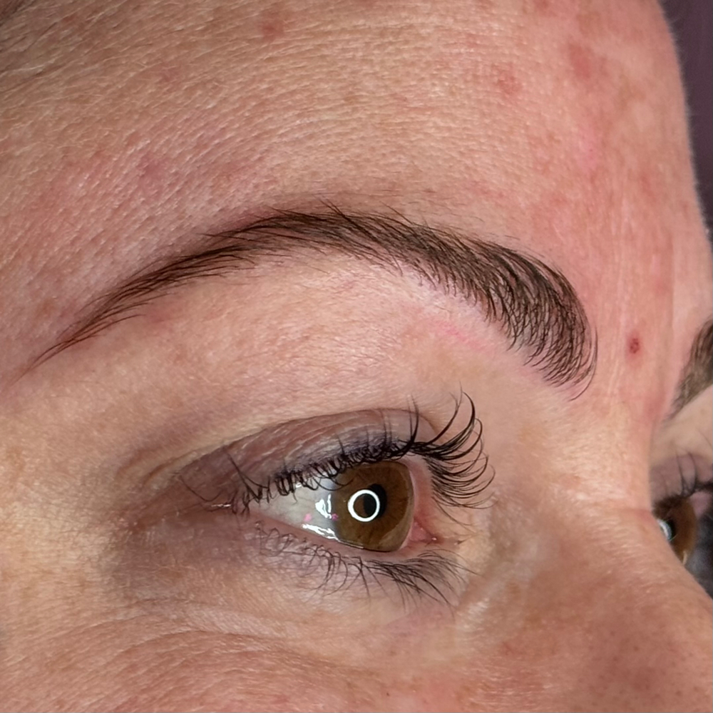 Cherry Bomb Lash Lift