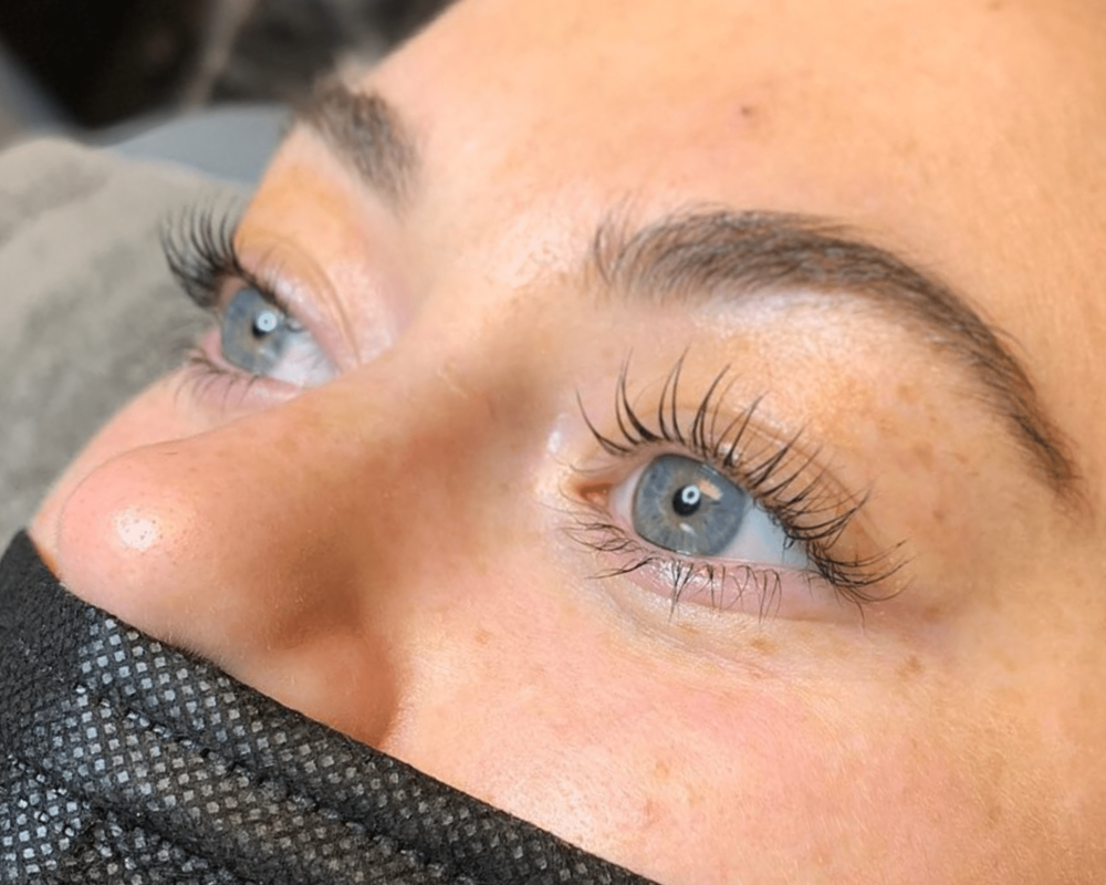 LASH LIFT & TINT