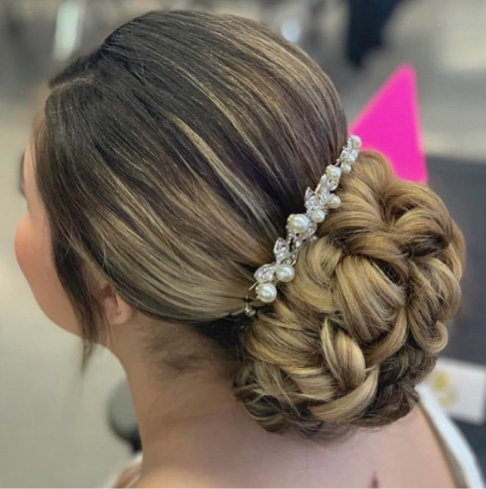 Hair Style at Sun's Beauty Glow in North Royalton, OH