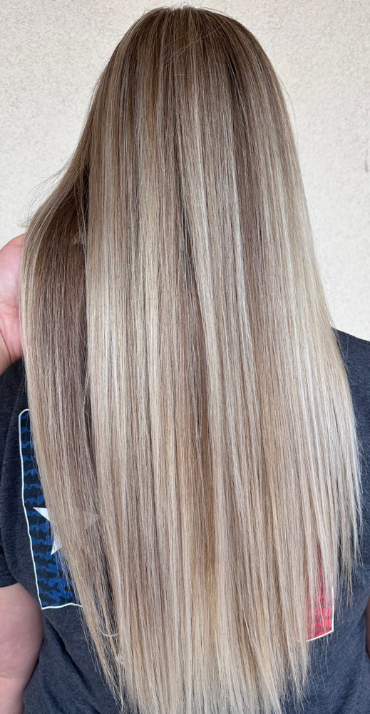 Mini Blonding + Signature Blowout