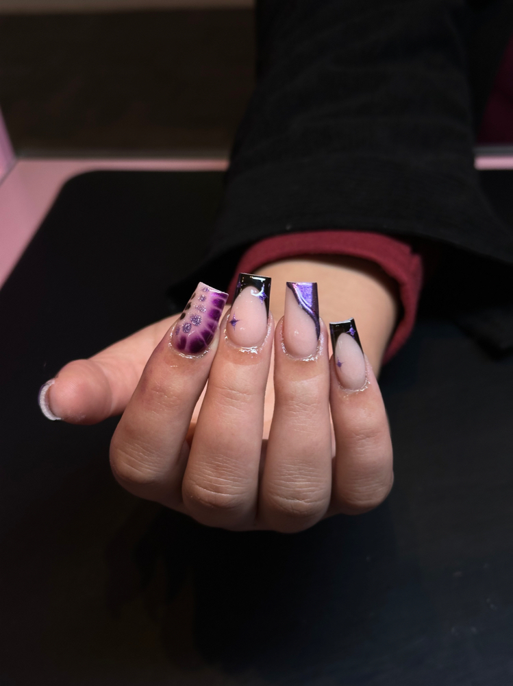 Freestyle acrylic set at macartney schmitt in Sheboygan, WI