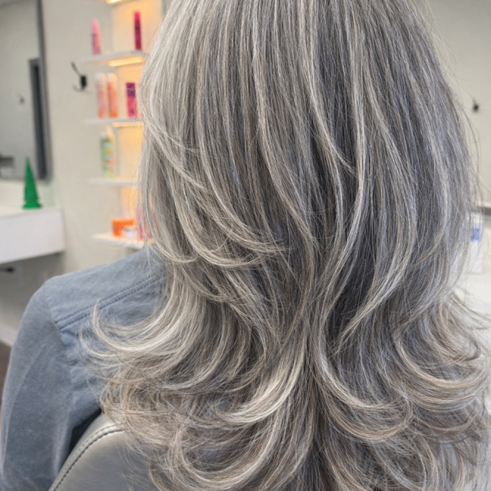 Blowdry Style at Desert Rose Salon CO. in La Pine, OR