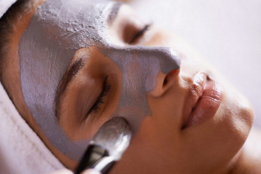 KB’s Signature Deep Cleaning Facial