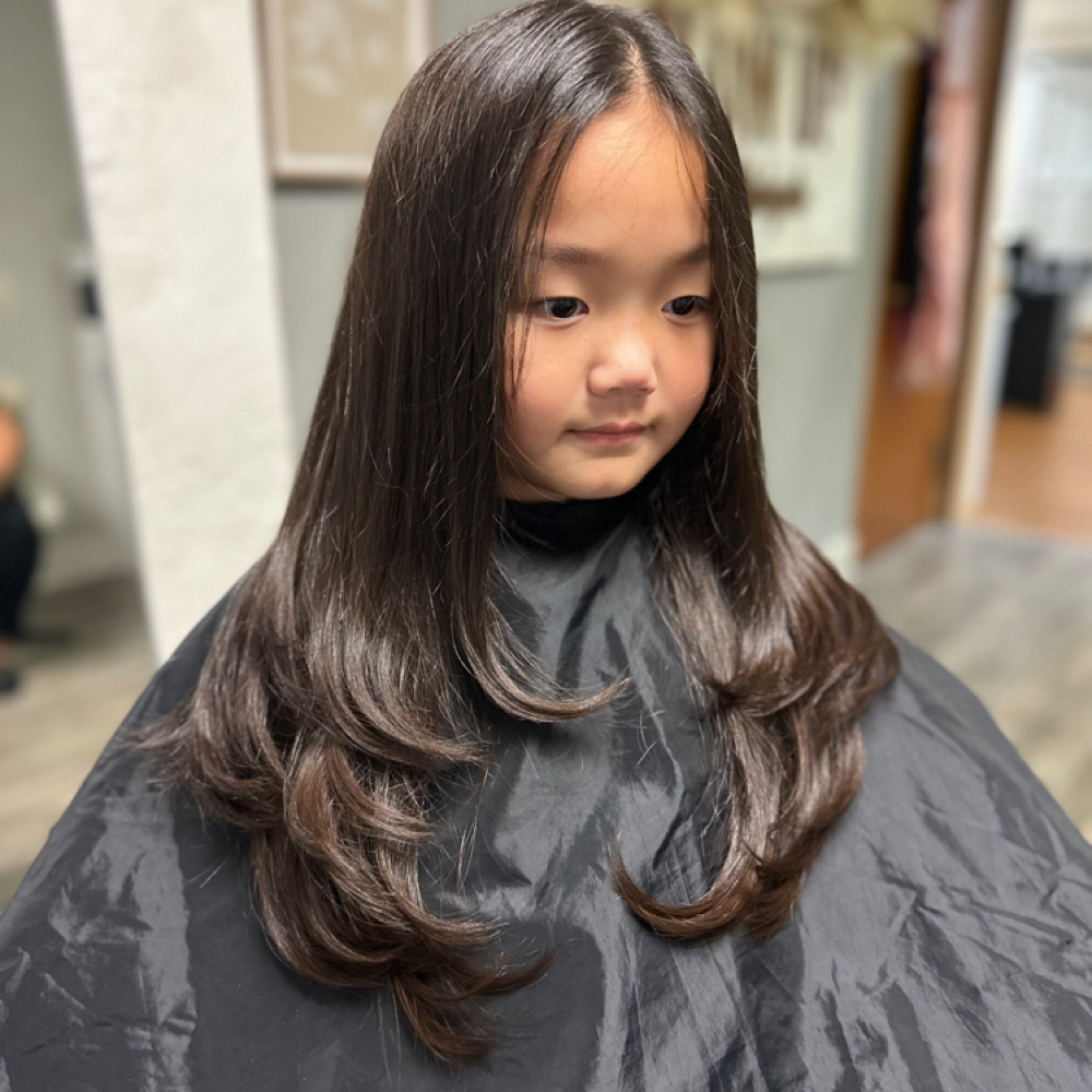 Kid's Haircut (10 + under) at Glow Up by Maiyah LLC in North St Paul, MN