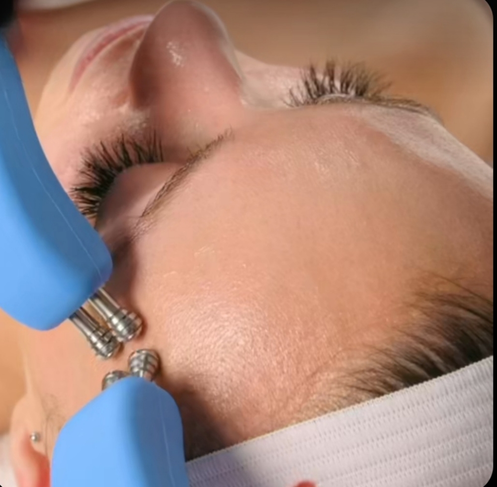 Microcurrent Facial