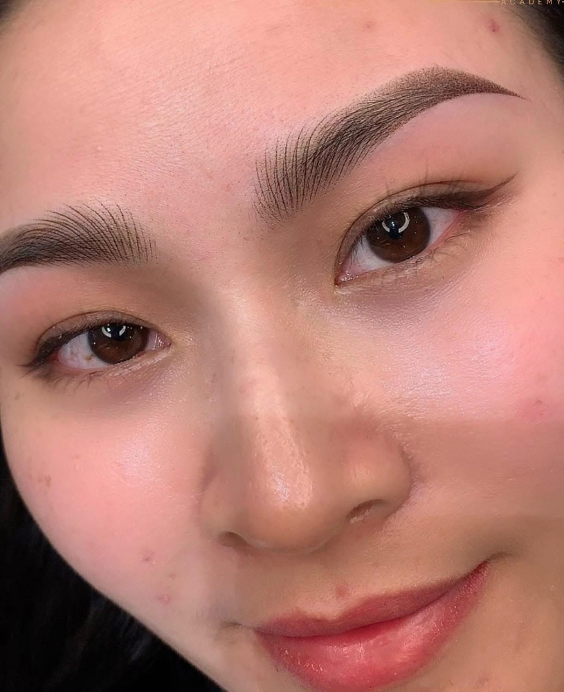 Winged Eyeliner ( Up Liner ) at HelenBrows in Greensboro, NC